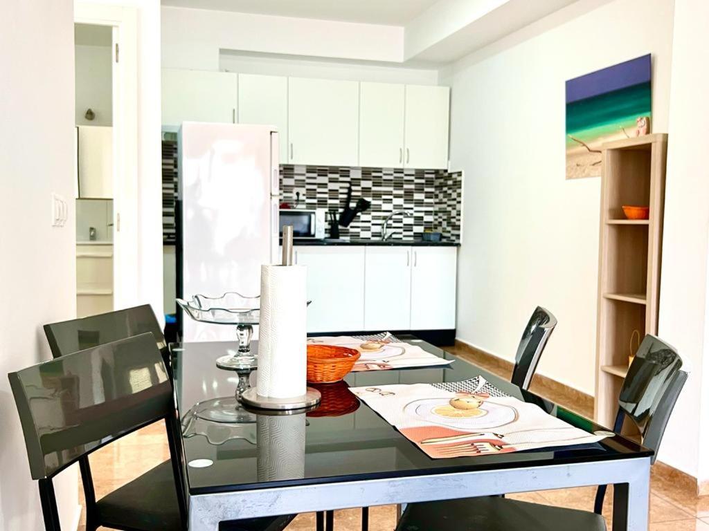 Franmay Apartments - 7 Modern Apartments Near The Beach & City, Perfect For Nomads, Travellers, Families, Watersports! Santa Maria Bagian luar foto