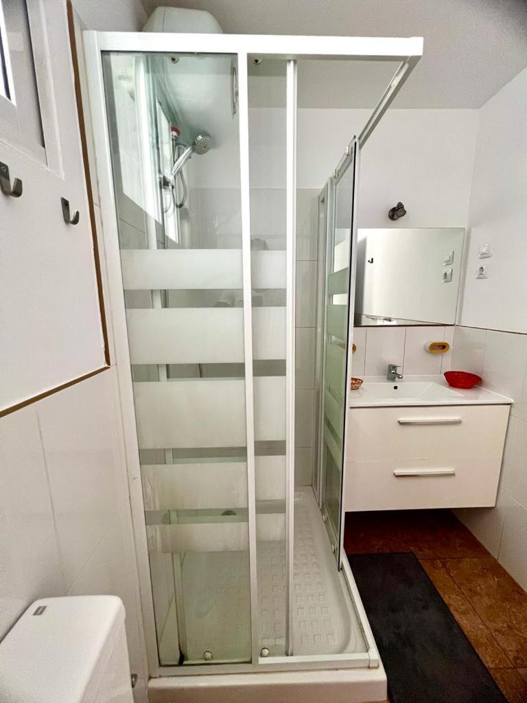 Franmay Apartments - 7 Modern Apartments Near The Beach & City, Perfect For Nomads, Travellers, Families, Watersports! Santa Maria Bagian luar foto