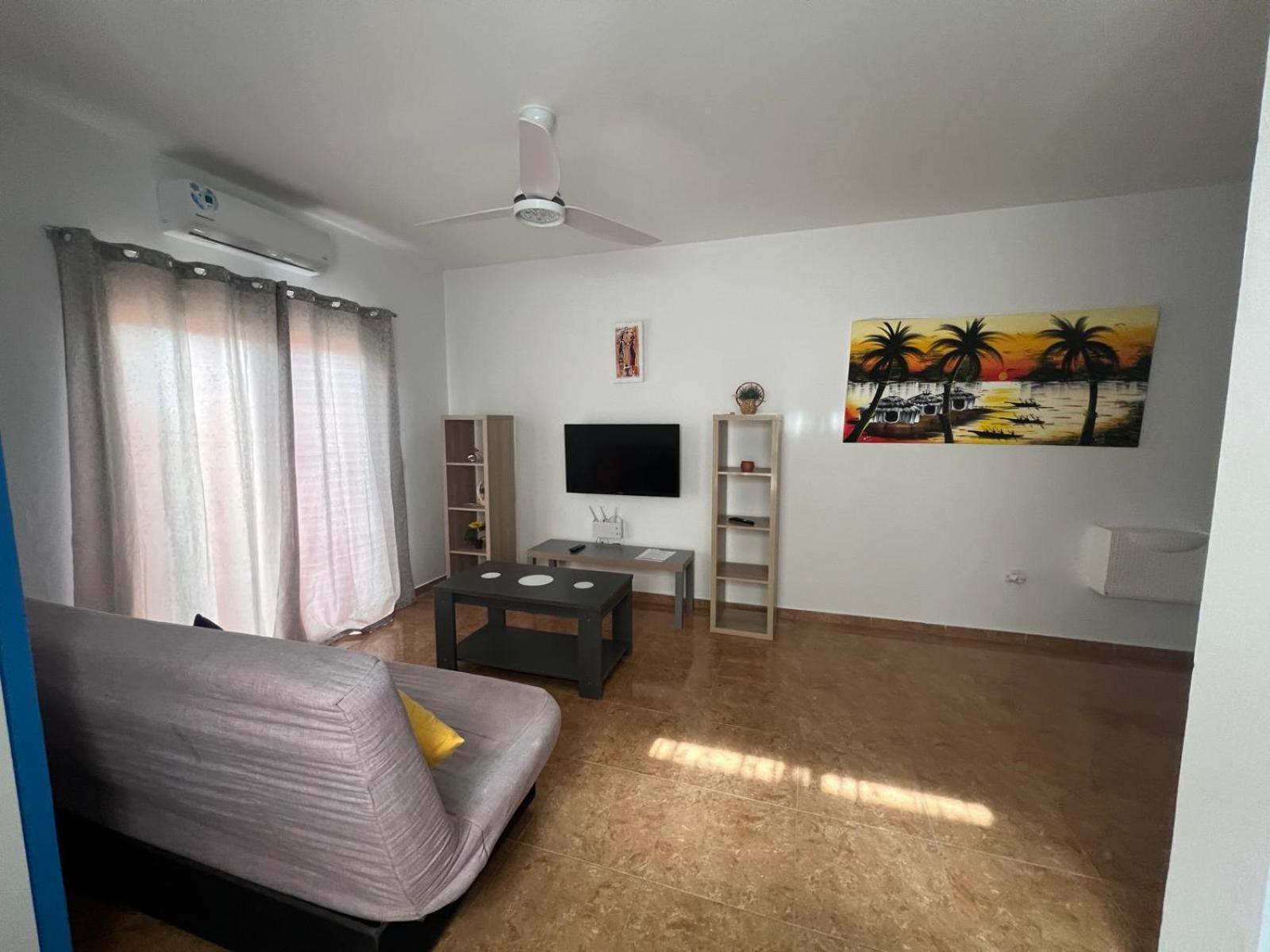 Franmay Apartments - 7 Modern Apartments Near The Beach & City, Perfect For Nomads, Travellers, Families, Watersports! Santa Maria Bagian luar foto